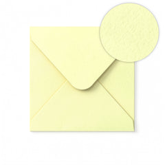 Elfenbensfärgat Kuvert med Hamrad Yta 155x155 mm