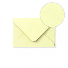 Elfenbensfärgat Kuvert med Hamrad Yta 65x94 mm