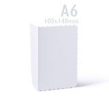 Vita kort och kuvert med vågig kant – förpackning