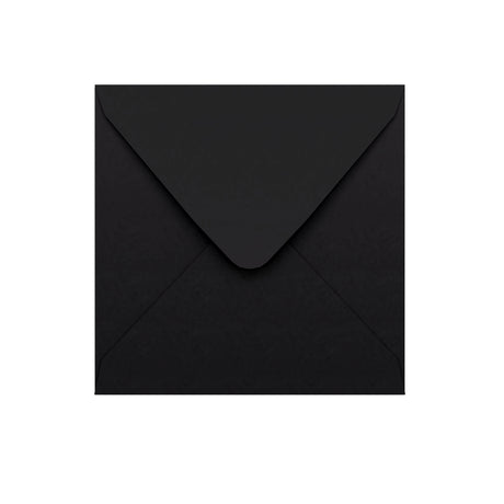 Svart kuvert med V-klaff 155×155 mm