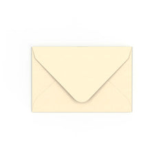Kuvert i magnoliafärg 65x94 mm