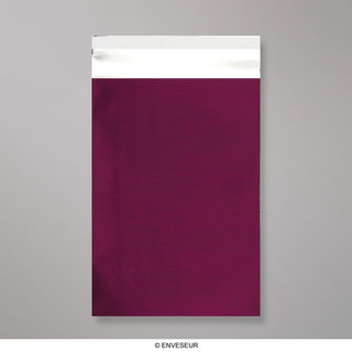 Färgade mattfolierade påsar