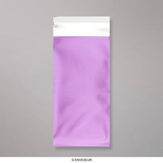 Färgade mattfolierade påsar