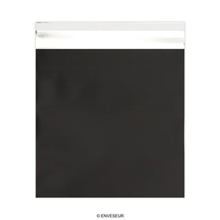 Färgade mattfolierade påsar