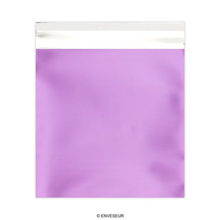 Färgade mattfolierade påsar