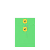 Färgade kuvert med snör- och skivförslutning