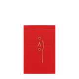 Kuvert med sträng och bricka och bälgsidor